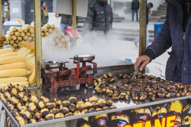 Istanbul Street lezzetli kavrulmuş kestane.