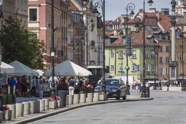 Varşova, Polonya - 08 Temmuz 2015: Eski şehir, Varşova, Polonya. 