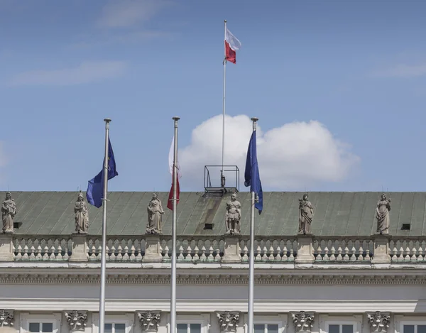 ВАРШАВА, ПОЛЬША - 09 июля 2015 г.: Президентский дворец в Варшаве, Польша — стоковое фото
