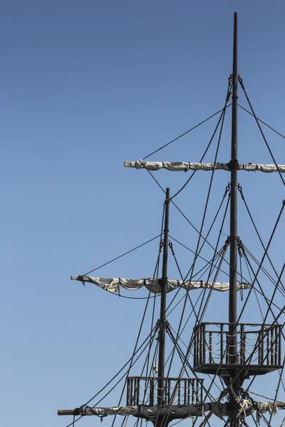 Пиратская лодка на Кипре — стоковое фото