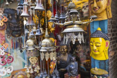 Maskeleri, Bebek ve Hatıra Eşyası Durbar Meydanı Ka'sokak dükkanda