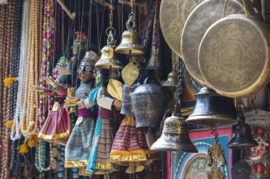 Maskeleri, Bebek ve Hatıra Eşyası Durbar Meydanı Ka'sokak dükkanda