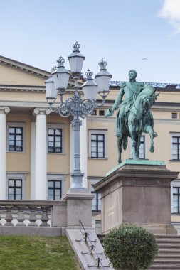 Oslo Norveç kralı Carl Johan XIV heykeli