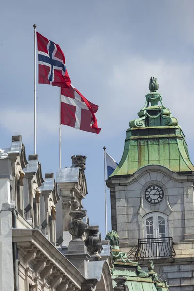 Oslo - juli 15, 2014: historisch gebouw in het centrum, 15 juli, — Stockfoto