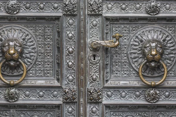 The cathedral of Cologne. Detail from facade — Stock Photo, Image