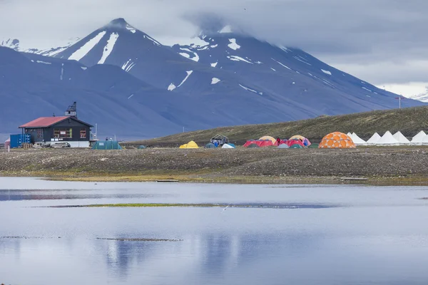 Krásné rozhledny longyearbyen (svalbard ostrov), Norsko — Stock fotografie