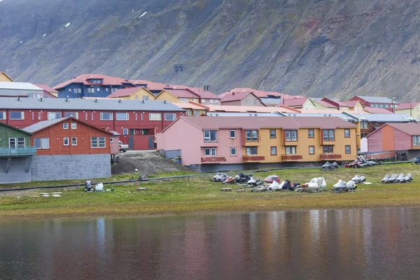 Bella vista panoramica di Longyearbyen (isola delle Svalbard), Norvegia — Foto Stock