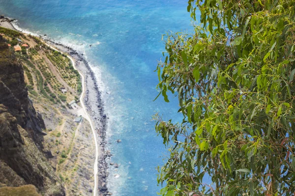 Vista incrível do penhasco mais alto do Cabo Girao na praia, oce — Fotografia de Stock