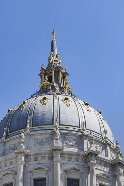 Ayuntamiento de San Francisco es Beaux-Arts arquitectura y situado i —  Fotos de Stock