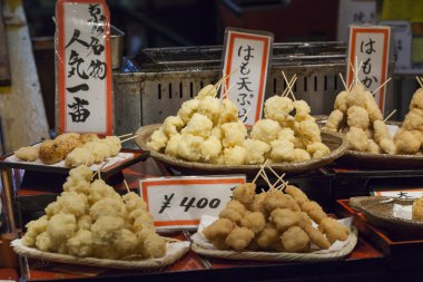 Kyoto geleneksel gıda pazarı. Japonya.