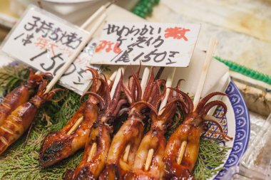 Tsukiji Balık pazarı, Japonya.