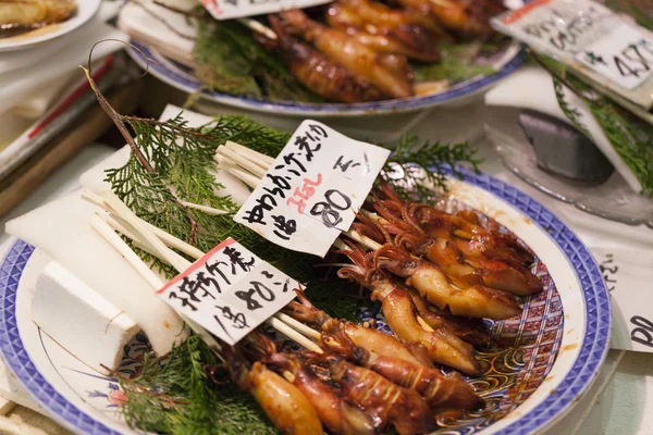 Mercado de pescado de Tsukiji, Japón . — Foto de Stock