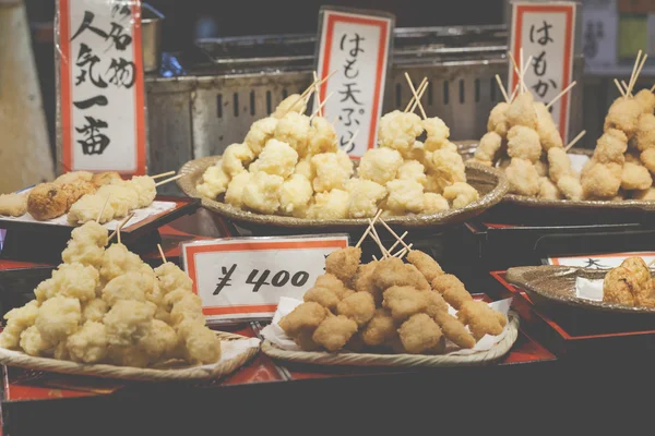 Kyoto geleneksel gıda pazarı. Japonya. — Stok fotoğraf