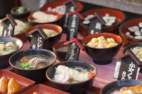 Traditionele voedselmarkt in Kyoto. Japan. — Stockfoto