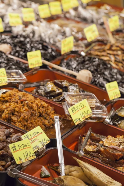 Traditional food market in Kyoto. Japan. — Stock Photo, Image