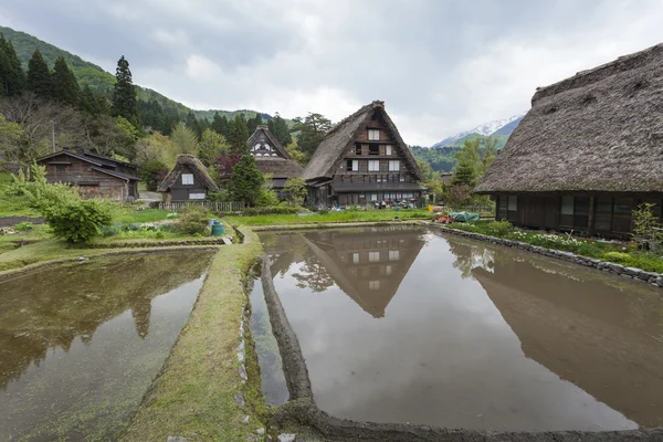 Aldeia japonesa tradicional e histórica Ogimachi - Shirakawa — Fotografia de Stock