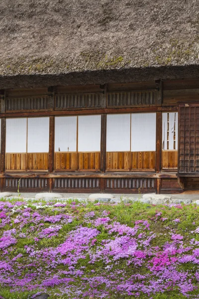 Traditionell och historiska japanska byn Ogimachi - Shirakawa — Stockfoto