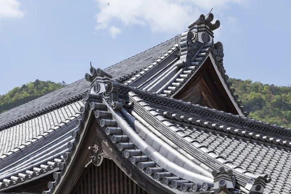 Telhado do templo do budismo japonês — Fotografia de Stock