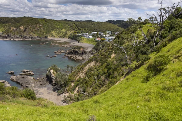 Krajina od Russell poblíž Paihia, ostrovy Bay, Nový Zéland — Stock fotografie