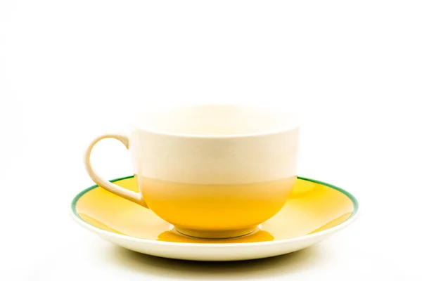 Leere Weiße Kaffeetasse Und Gelbe Untertasse Isoliert Auf Weißem Hintergrund — Stockfoto