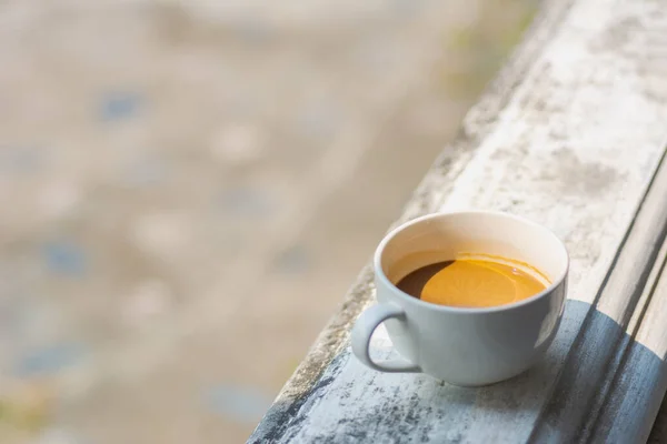 Taza Café Blanco Sobre Fondo Luz Natural —  Fotos de Stock