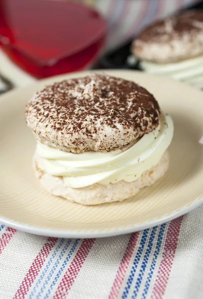 Homemade meringues with cocoa cream — Stock Photo, Image