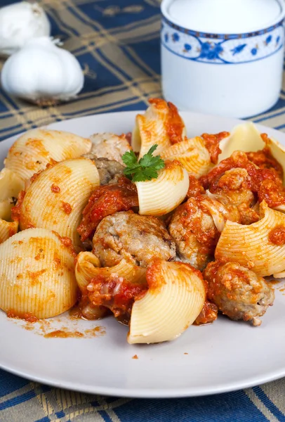 Pasta con polpette — Foto Stock