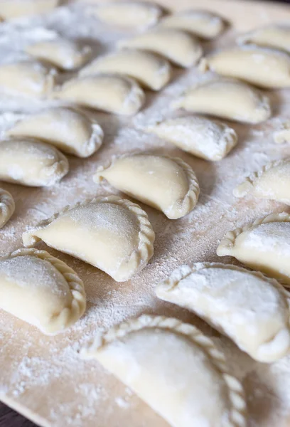 Raw dumplings — Stock Photo, Image