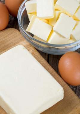 tereyağı ve yumurta