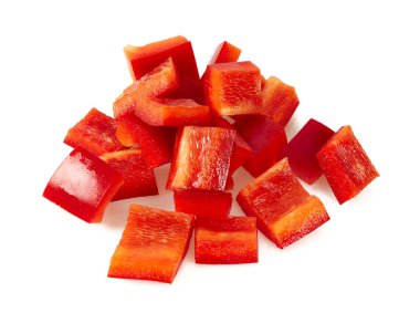 Kırmızı taze kırmızı biber beyaz arkaplanda izole edilmiş.