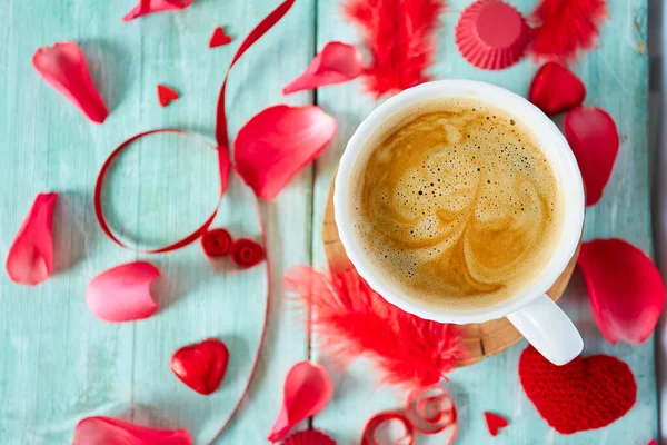 Tasse Café Les Cœurs Sur Surface Lumière — Photo