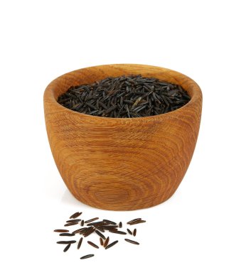 Beyaz arka planda yaban pirinci