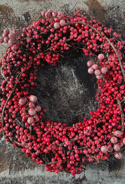 Red Christmas Wreath Stone Surface — Stock Photo, Image