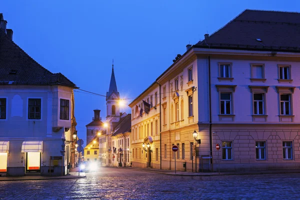 Zagreb oude stad straten in de nacht — Stockfoto