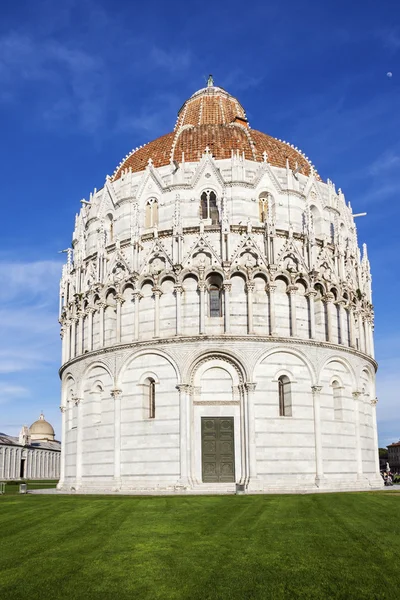Baptisterio en Pisa —  Fotos de Stock