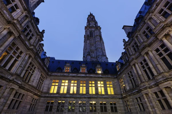 Arras Town Hall på Place des Heros — Stockfoto