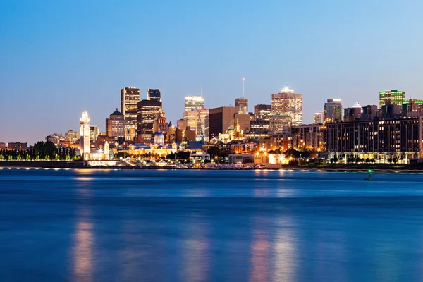 Panorama of Montreal at sunset — Stock Photo, Image