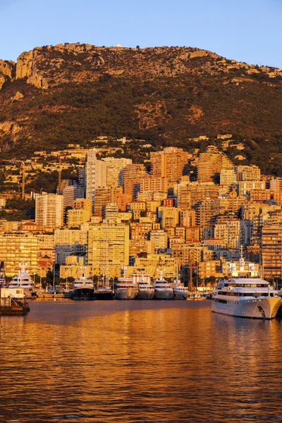 Port Hercule Monaco napkeltekor — Stock Fotó