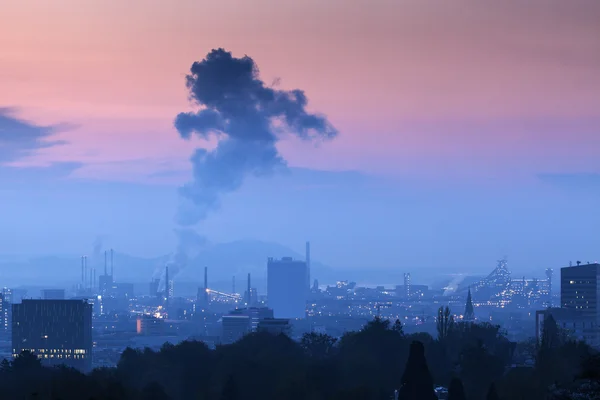 Βιομηχανική Linz στο sunrise — Φωτογραφία Αρχείου