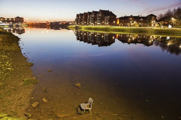 Belfast arkitekturen längs floden Lagan — Stockfoto