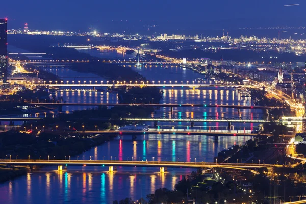 Brücken an der Donau in Wien — Stockfoto
