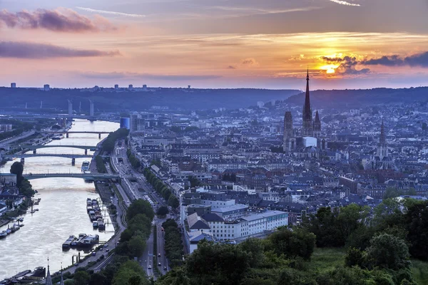 Sonnenuntergang in Rouen — Stockfoto