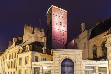 Dijon Belediye Binası gece 