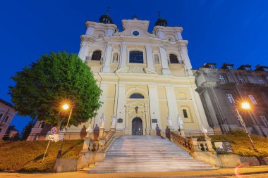 Akşamları eski Przemysl kasabası. Przemysl, Subcarpathia, Polonya.