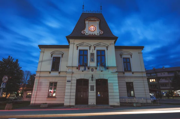 Akşam Lesko Belediye Binası Lesko Subcarpathia Polonya — Stok fotoğraf
