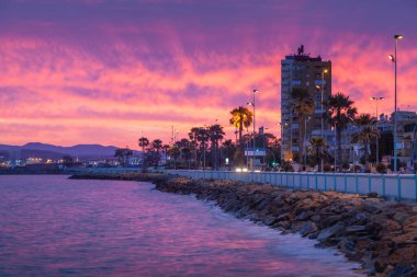 La Linea de la Concepcion Panoraması. La Linea de la Concepcion, Endülüs, İspanya.