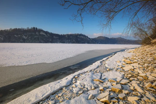 Pieninine国立公園のCzorztyn湖 ポーランドの小ポーランド — ストック写真