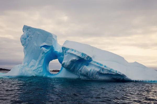 Eisberg - Antarktis — Stockfoto