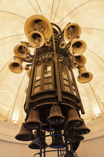 Gendarmenmarkt üzerinde Almanca kilise çanları — Stok fotoğraf