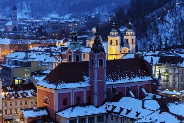 Saint Nicholas Katedrali ve Fransisken Kilisesi